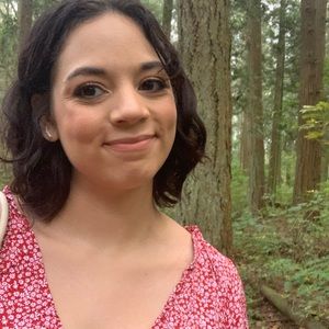 Meet your Posher, Kiana